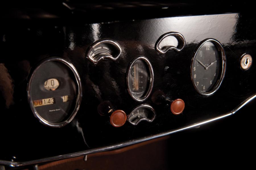  Packard Custom Eight Phaeton 1930 года  (фото 15 из 23)